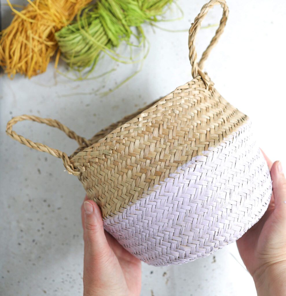 Seegraskorb mit Sprühlack einfärben