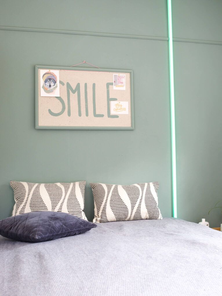 Wandgestaltung mit Licht- und Dekorleisten