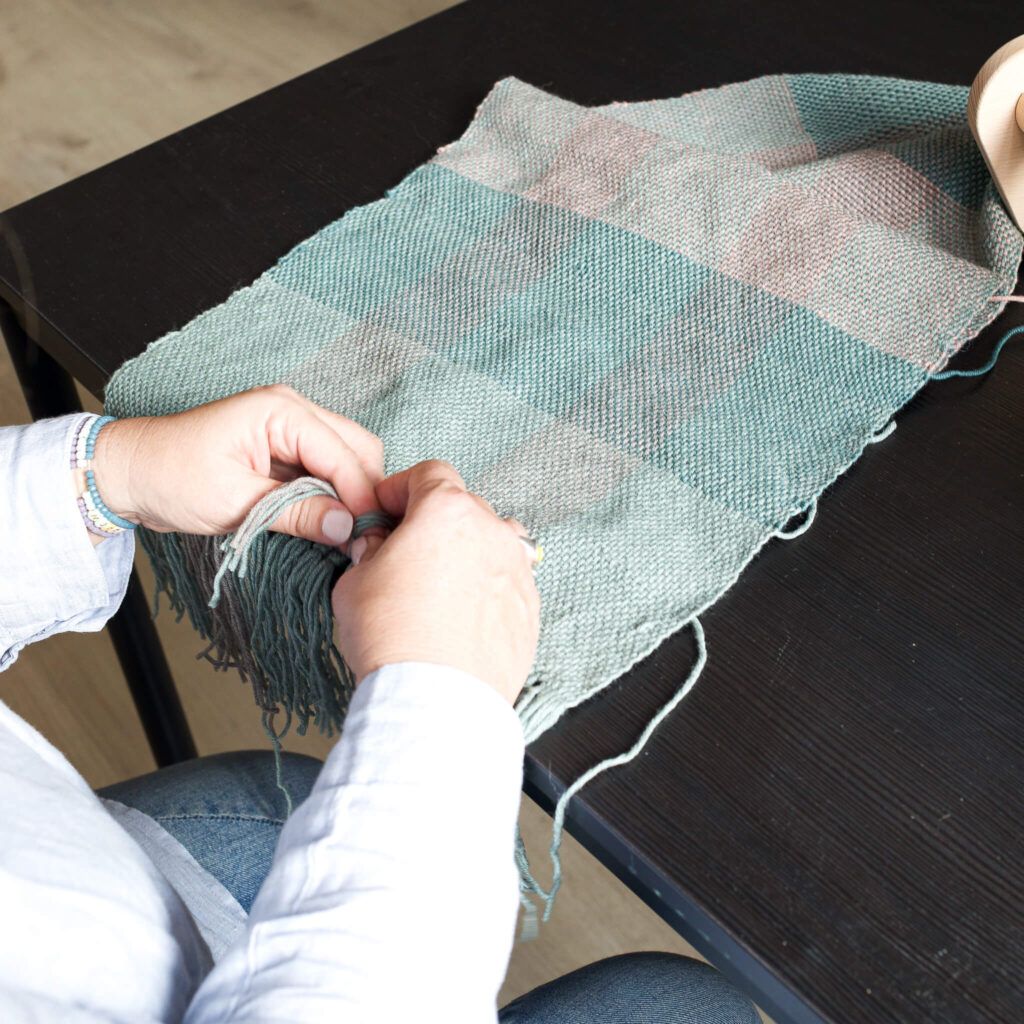 Weben am Webrahmen mit Juula design