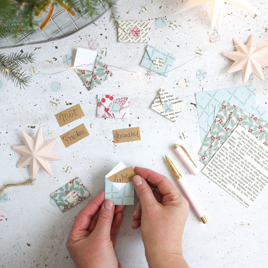 Briefe schreiben für Wunschbaum im Glas mit Glück