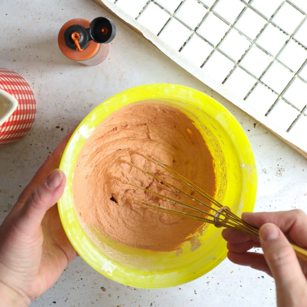 Fugenmasse mit Acrylfarbe mischen