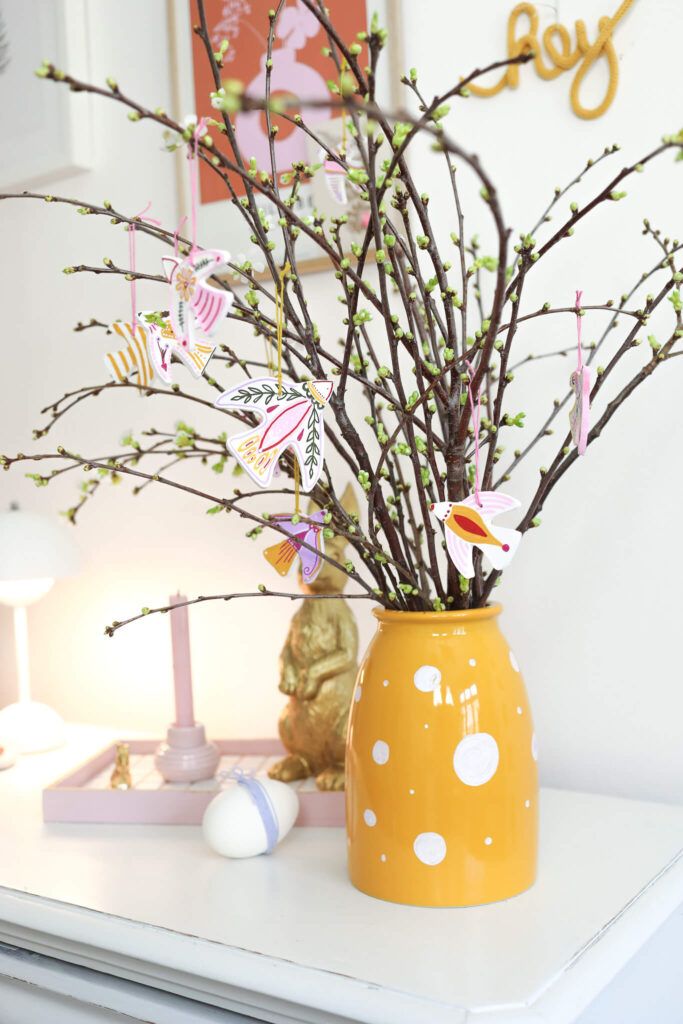 Vogel Osteranhänger aus Modeliermasse kreativ bemalen