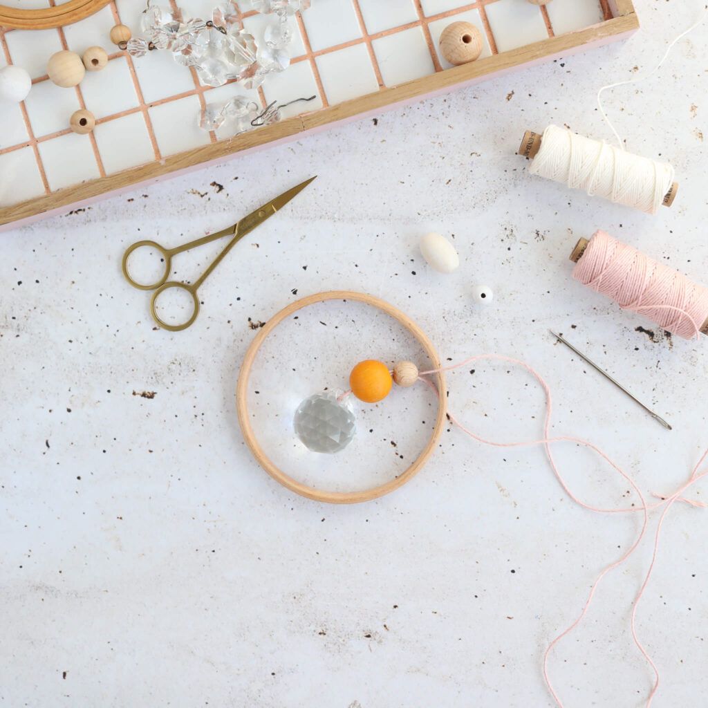 Material für einen Sonnenfänger im Holzring